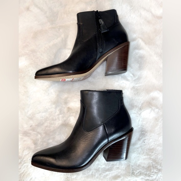 New Rag & Bone Razor Black Leather Side Zip Booties - Size 36.5 EU (6.5 US) - Picture 4 of 8